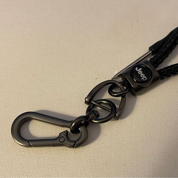 Jeep Logo Black Leather Rope Fob Keychain NWT - Picture 3 of 4